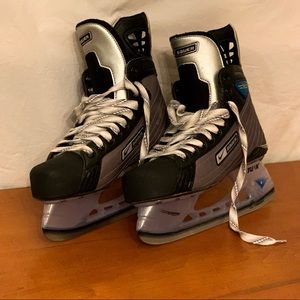 Nike Bauer Supreme 70’s hockey skates (size 11.5)